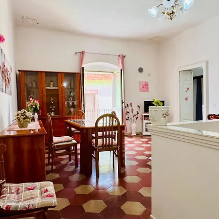Vacanze Le Rose Apartmán Bosa